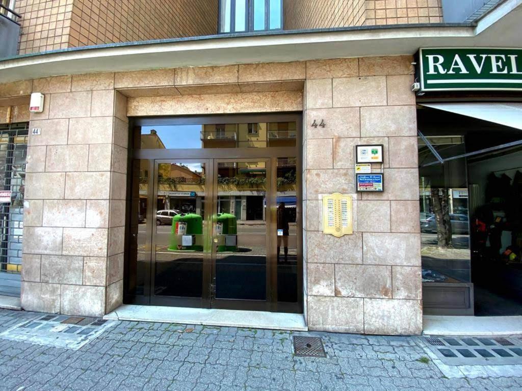 Europe Station Rooms Parma Eksteriør billede