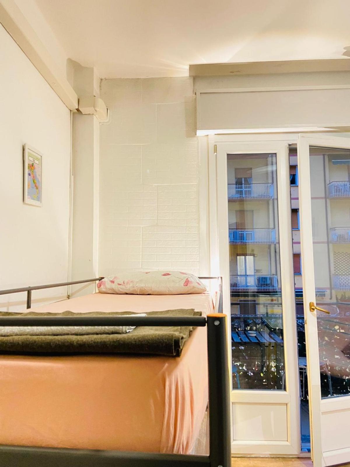 Europe Station Rooms Parma Eksteriør billede