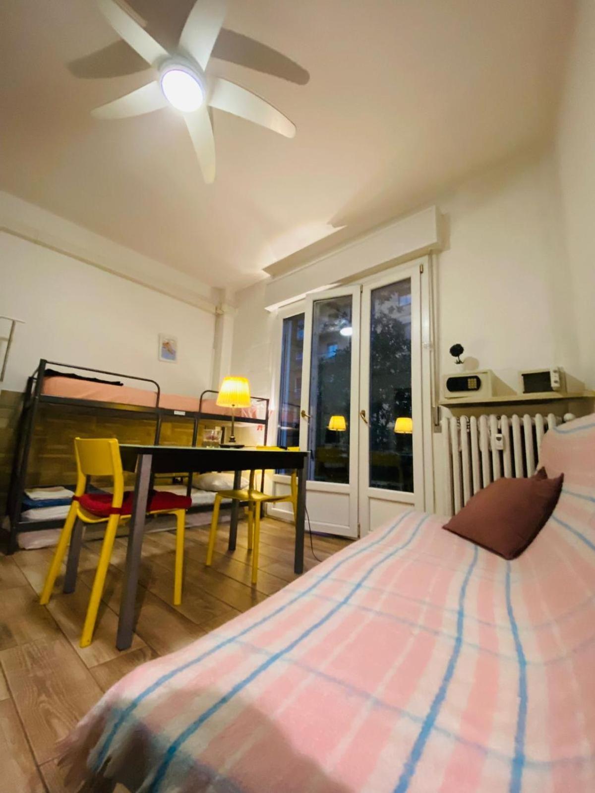 Europe Station Rooms Parma Eksteriør billede