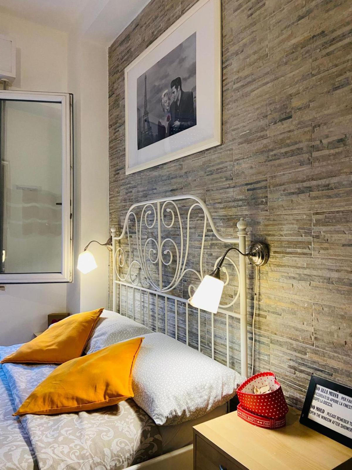 Europe Station Rooms Parma Eksteriør billede